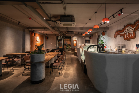 SAURUS COFFEE & GALLERY